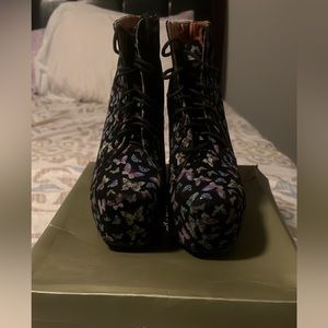 Ankle boots